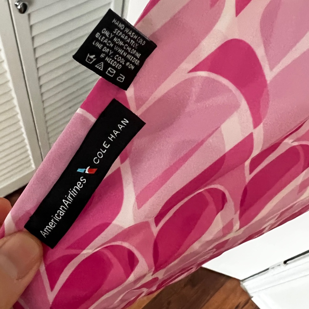 NWOT. BCRF. American Airlines uniform Breast cancer pink scarf